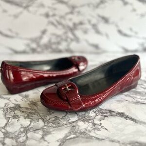 Stuart Weitzman Loafers 7 Burgundy Patent Leather Buckle Low Wedge